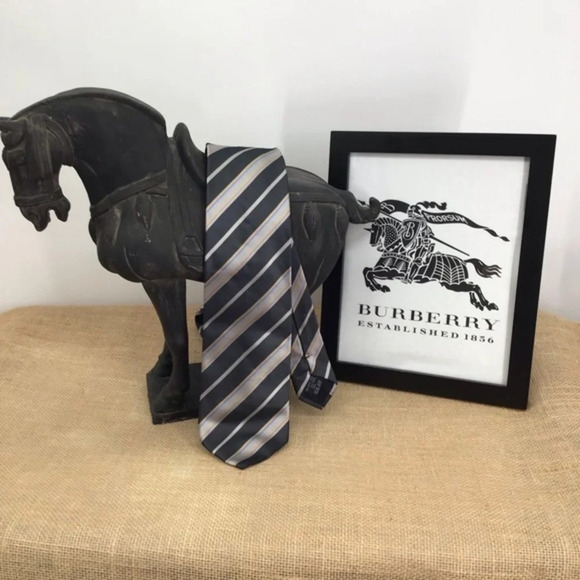 Burberry Men’s Pure Silk Classic Striped Tie - Picture 1 of 7